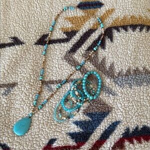Turquoise Beaded Necklace and Bracelet Set